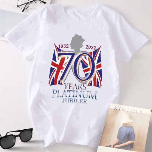 1952 2022 70 Years Platinum Jubilee Queen Elizabeth Ii United Kingdom Flag T-Shirt