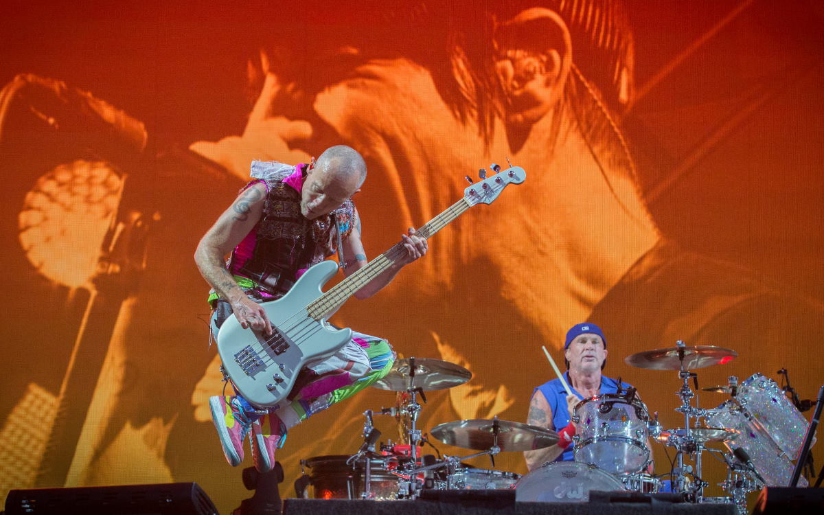 15 Spicy Facts About Red Hot Chili Peppers
