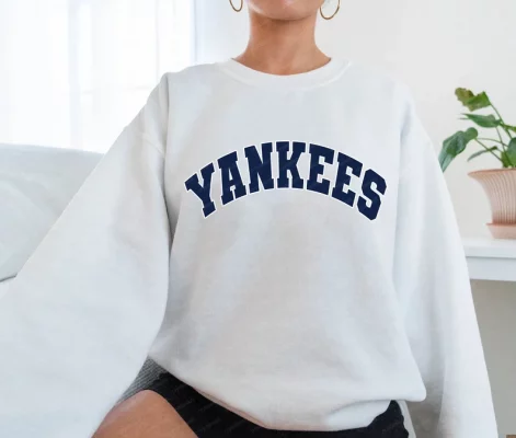 New York Yankees Crewneck Baseball Team Yankees T shirt 1.jpg