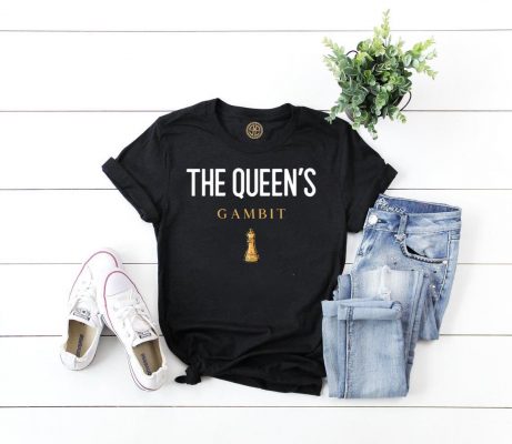 The Queen’s Gambit Opening Chess Lovers Design Tee Shirt T-Shirt