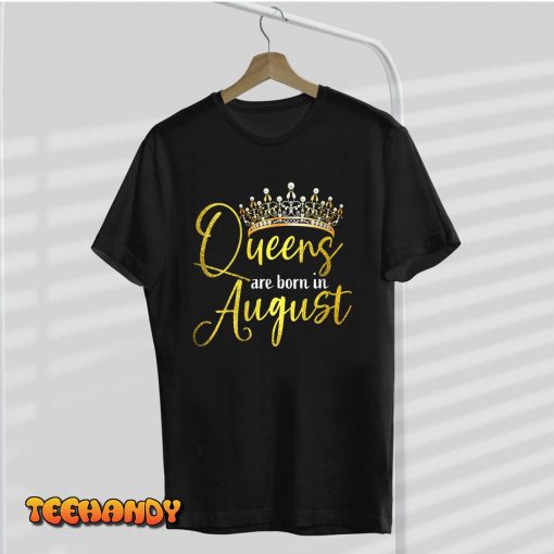 Womens Queen Was Born In August Happy Birthday Gifts For Women V-Neck T-Shirt
