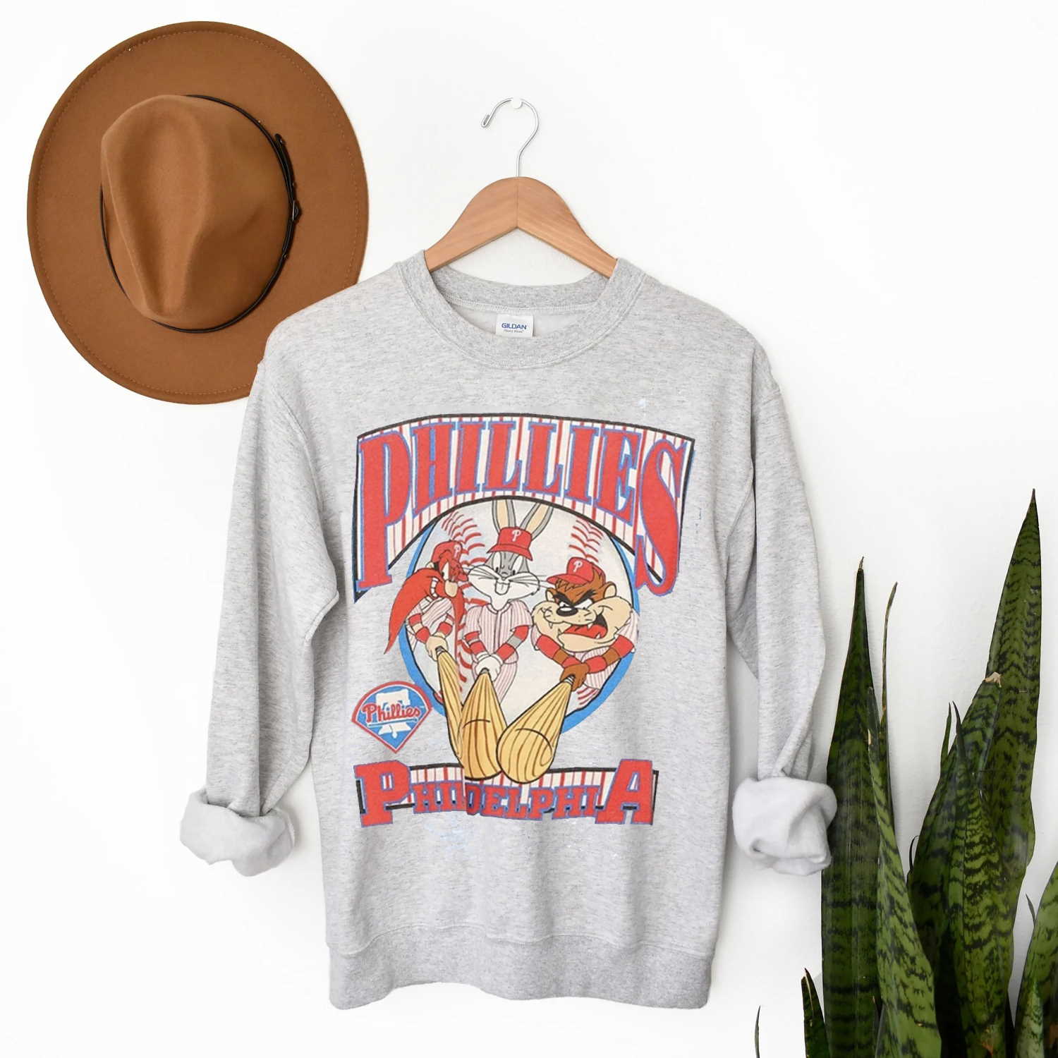 Vintage 1993 MLB Philadelphia Phillies Looney Tunes Shirt