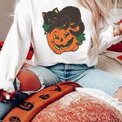Vintage Halloween Cat Halloween Sweatshirt, Halloween Shirt, Black Cat Unisex Sweatshirt