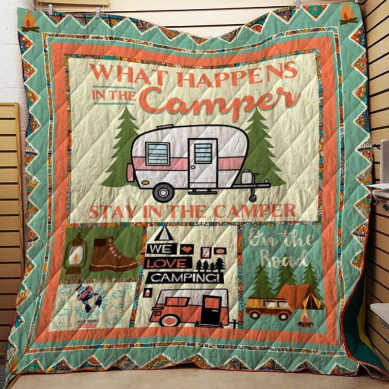 Camping We Love Campingg Quilt Blanket