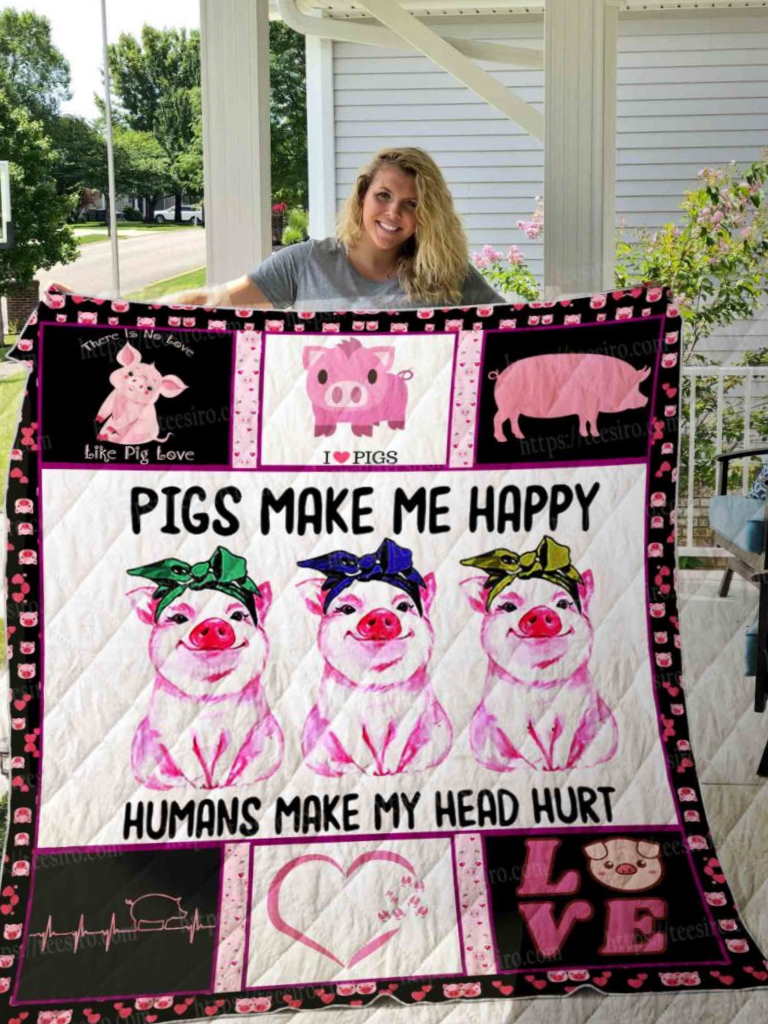 Happy Pig Quilt Blanket
