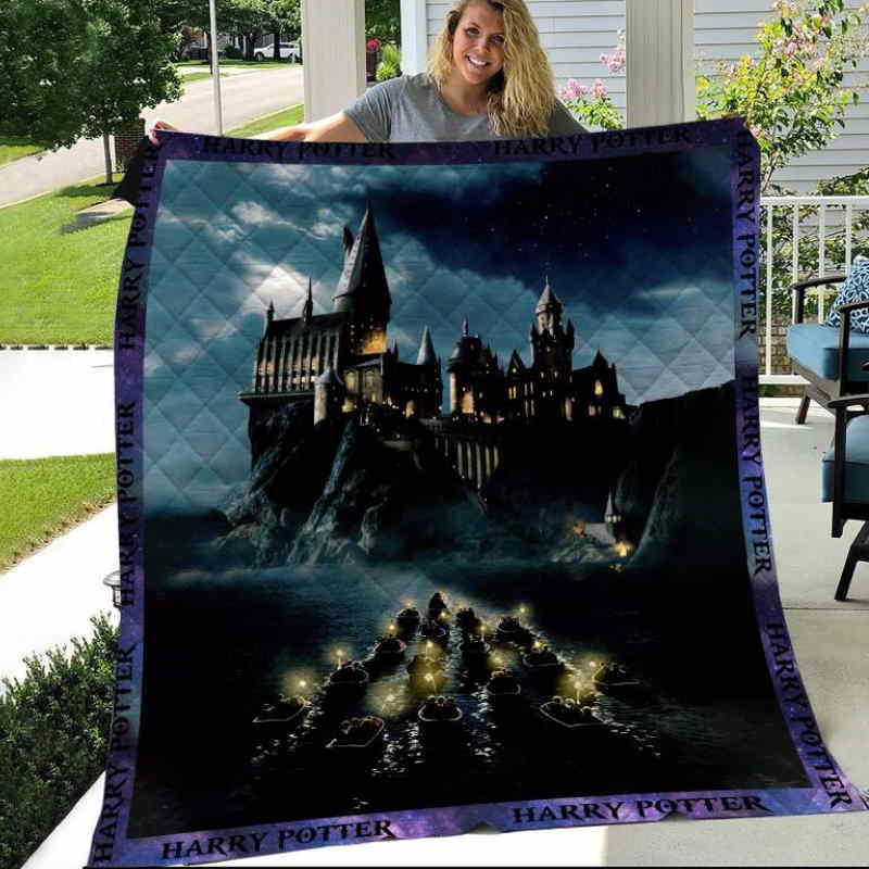 Hogwarts Fleece Like Quilt Blanket