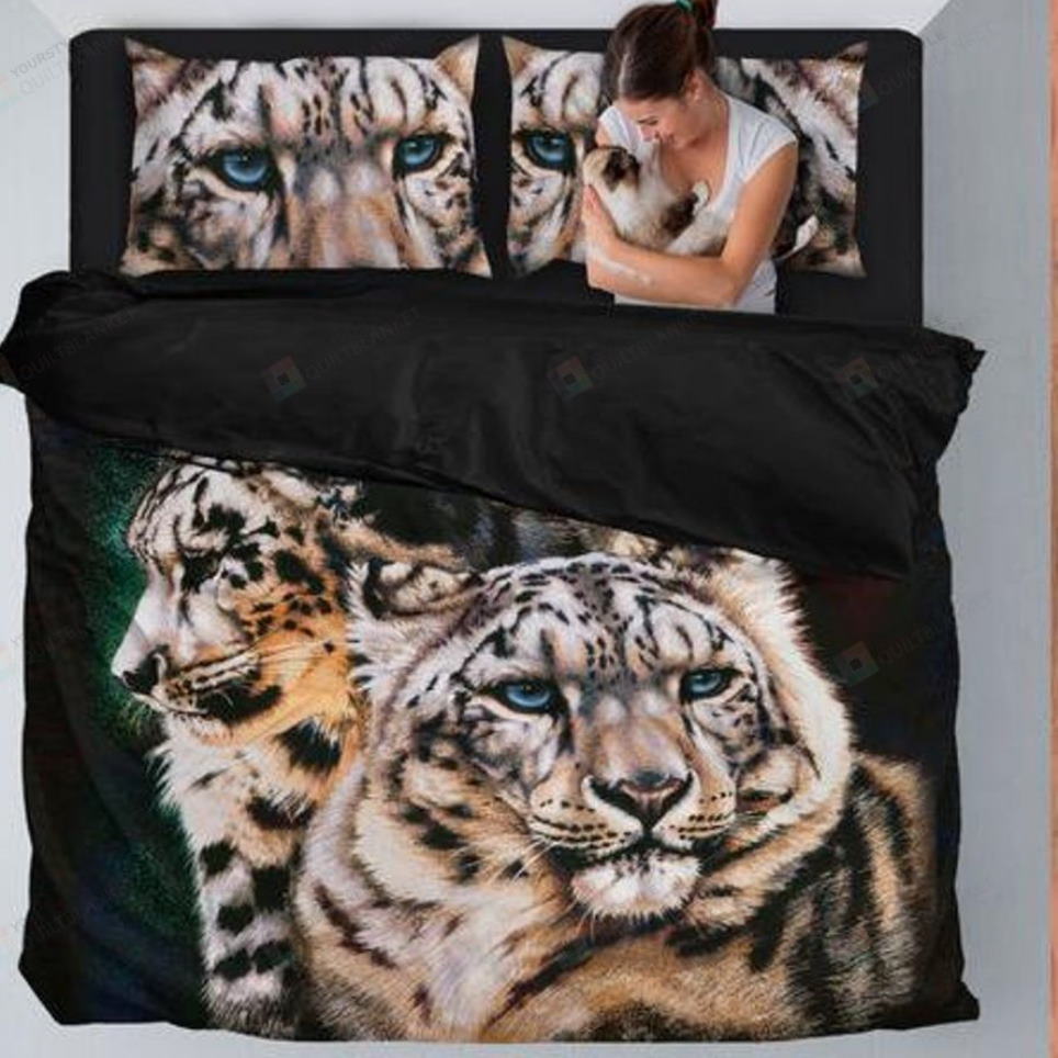 Striking Snow Leopard 3D Bedding Set