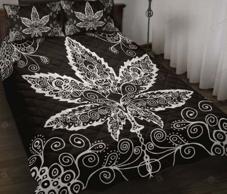 Weed All Over Printed Bedding Set