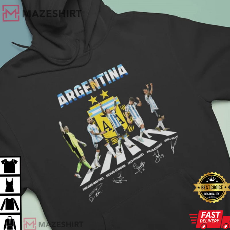 Argentina World Cup Squad 2022 Autographs T-Shirt