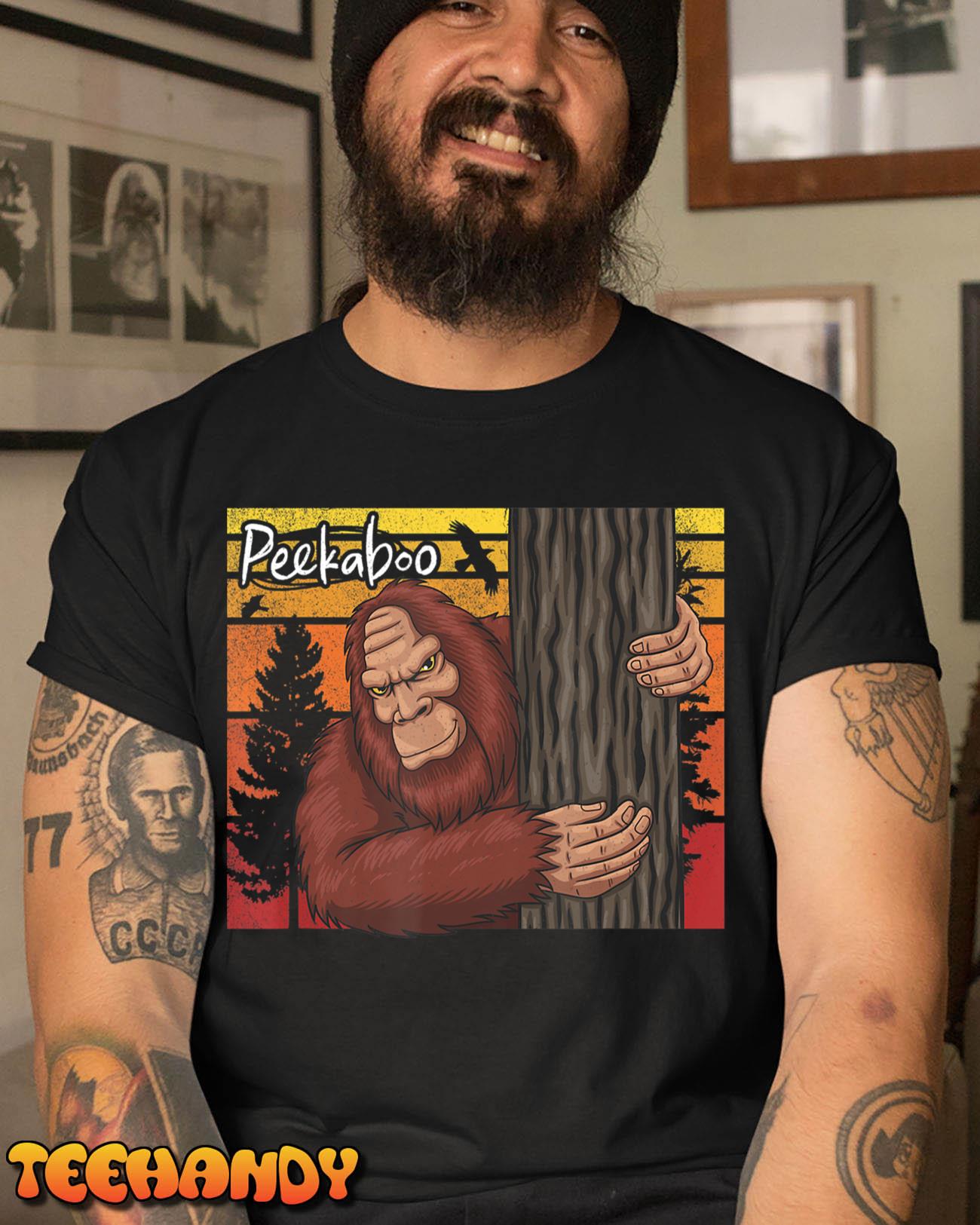 Bigfoot Peekaboo – Retro Vintage Funny Sasquatch T-Shirt