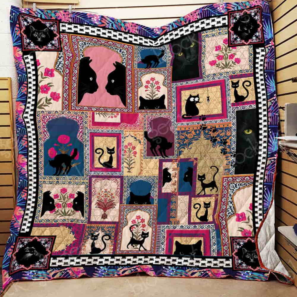 Black Cats Quilt Blanket