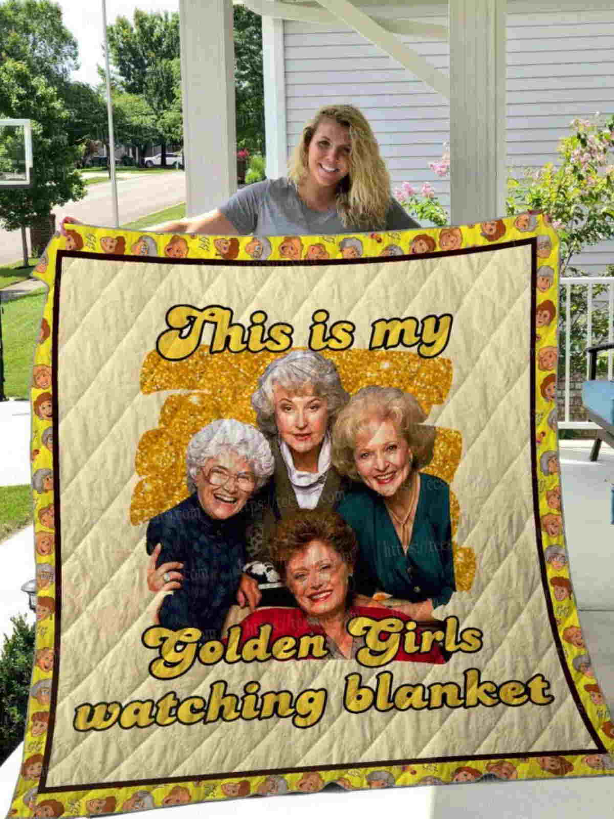 Golden Girls Watching Quilt Blanket