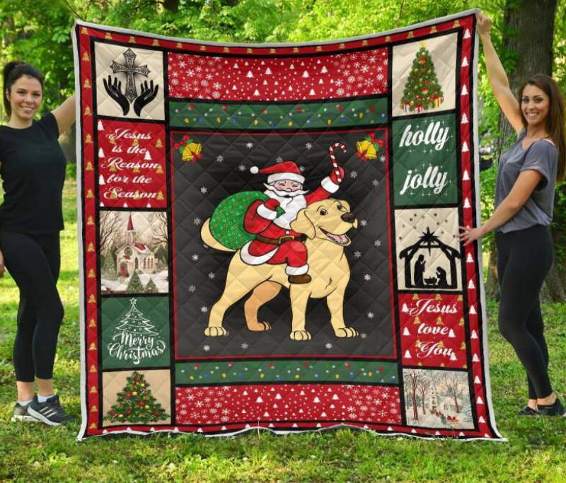 Labrador Retriever And Santa Quilt Blanket