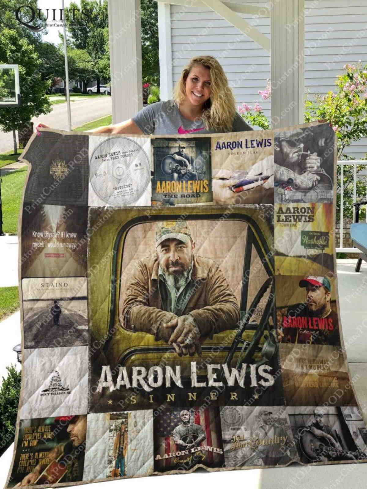 Maaron Lewis Quilt Blanket