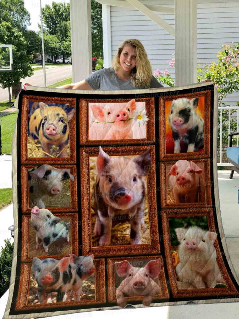 Pig All Over Printed Quilt Blanket