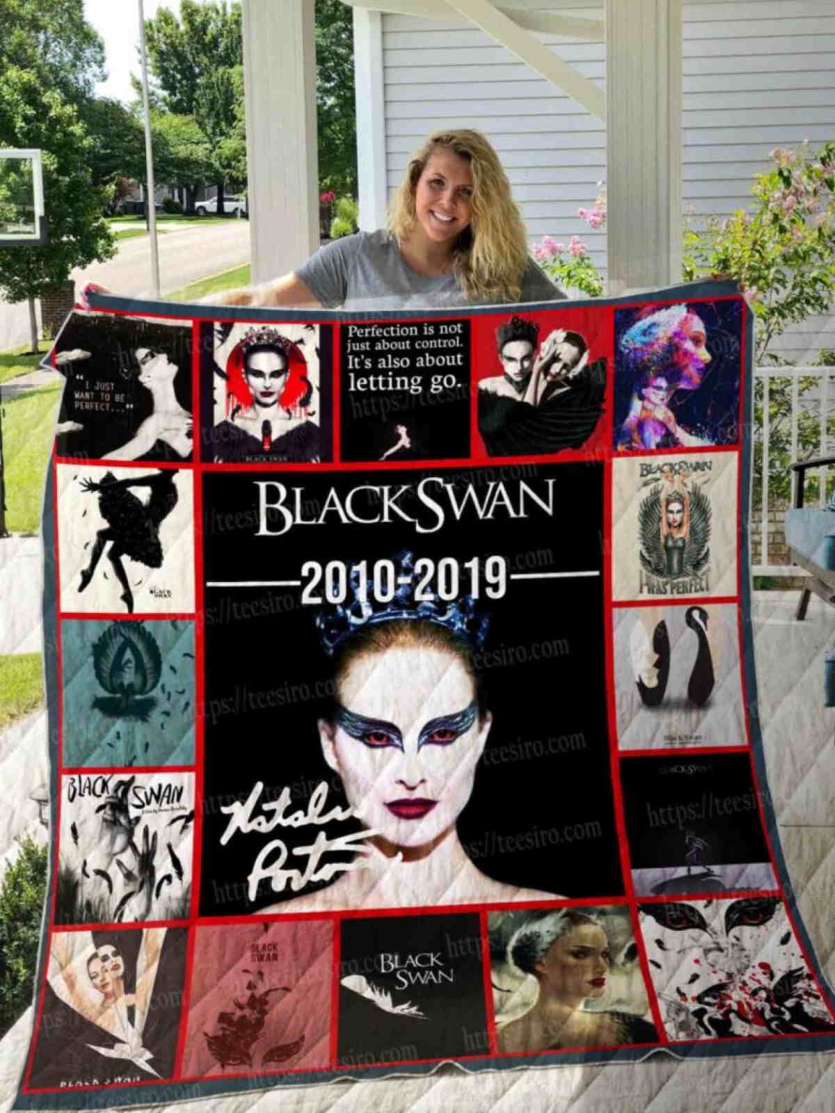 Black Swan Quilt Blanket