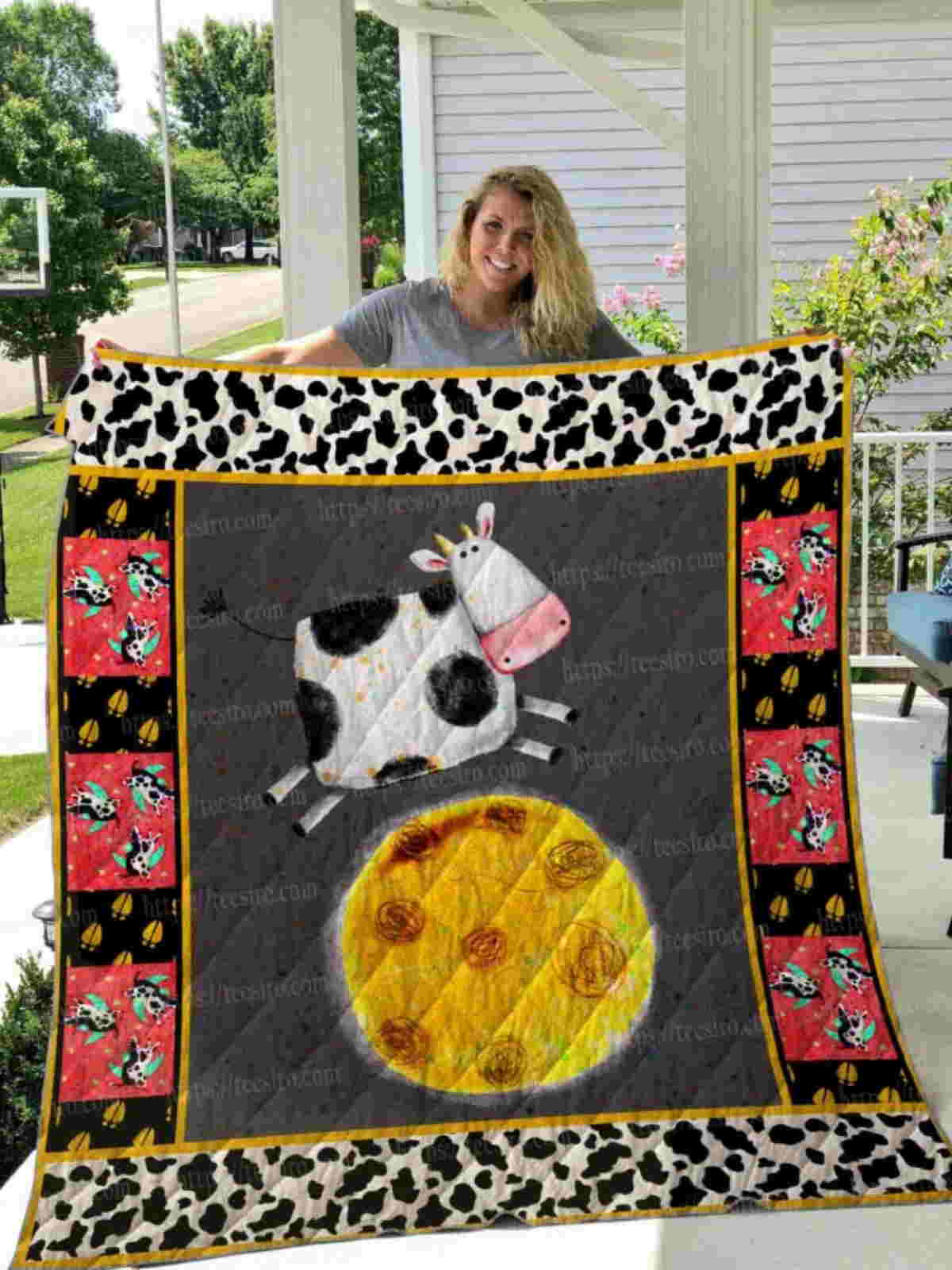 Cow Moon Quilt Blanket