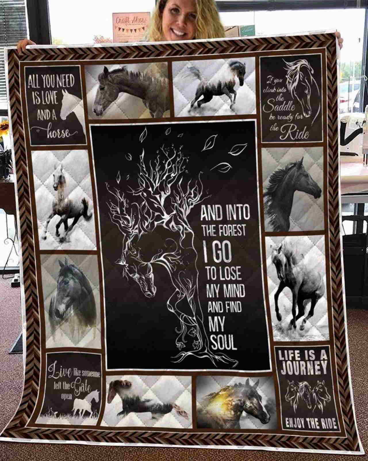 Horse Black Forest Christmas Gift Quilt Blanket