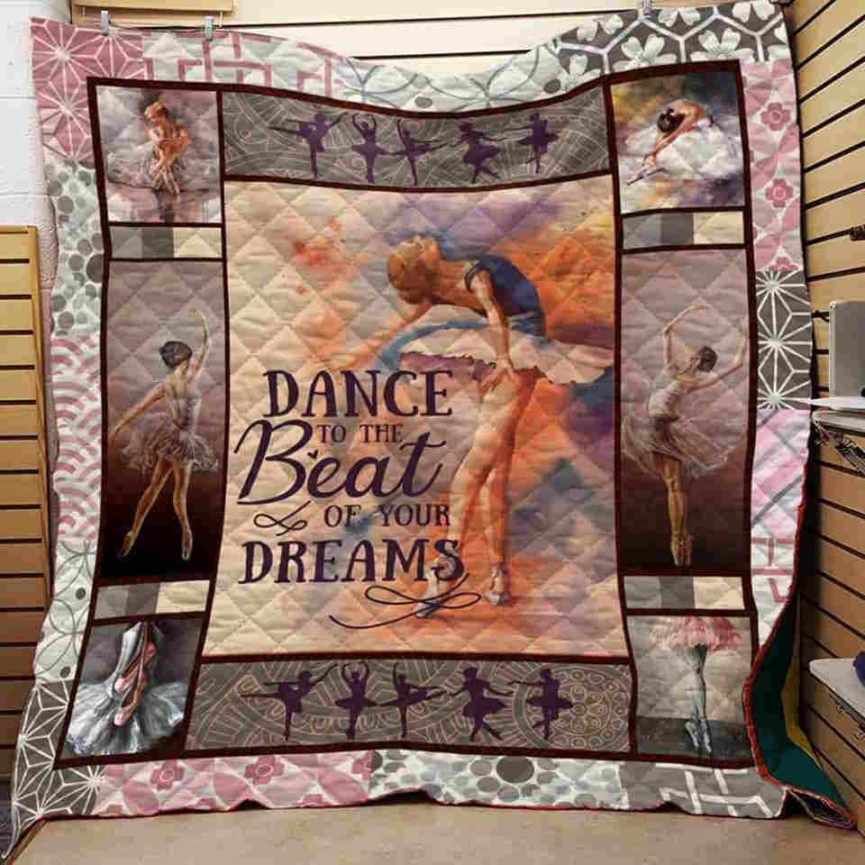 Ballet Dance To The Beat Quilt Blanket