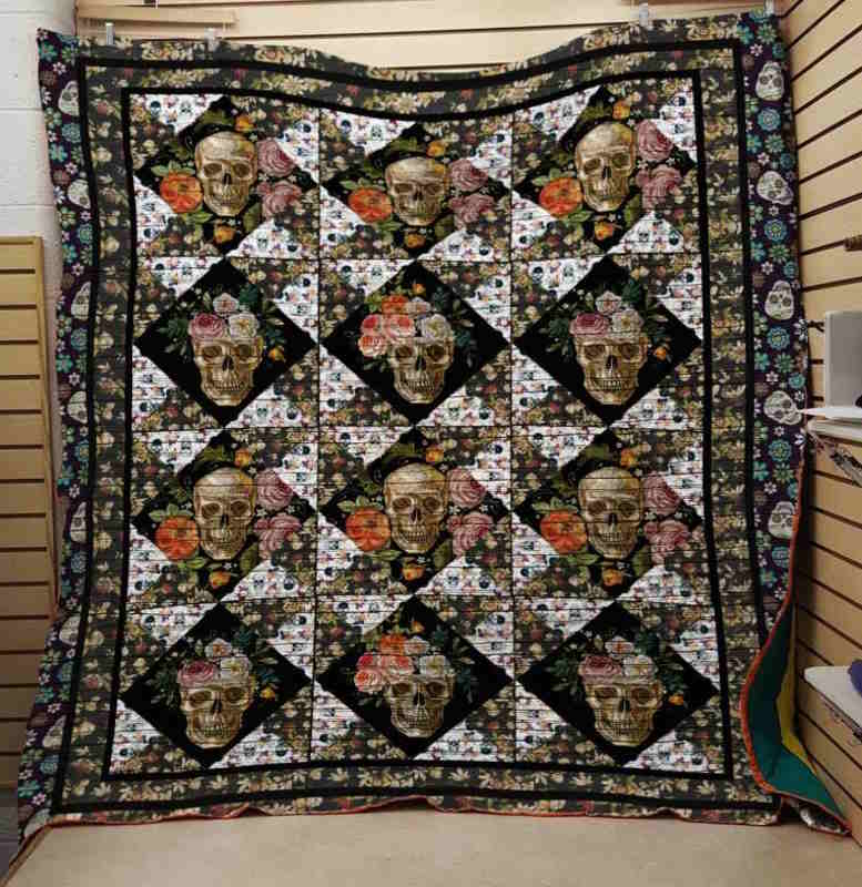 Death Among Roses Chrismas Gift Quilt Blanket