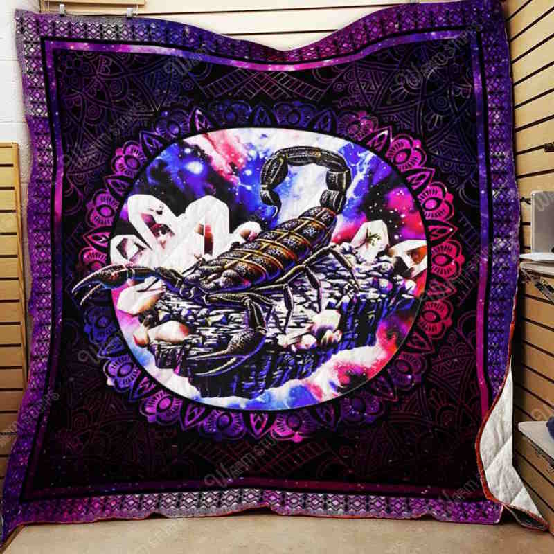 Scorpion 3D Quilt Blanket