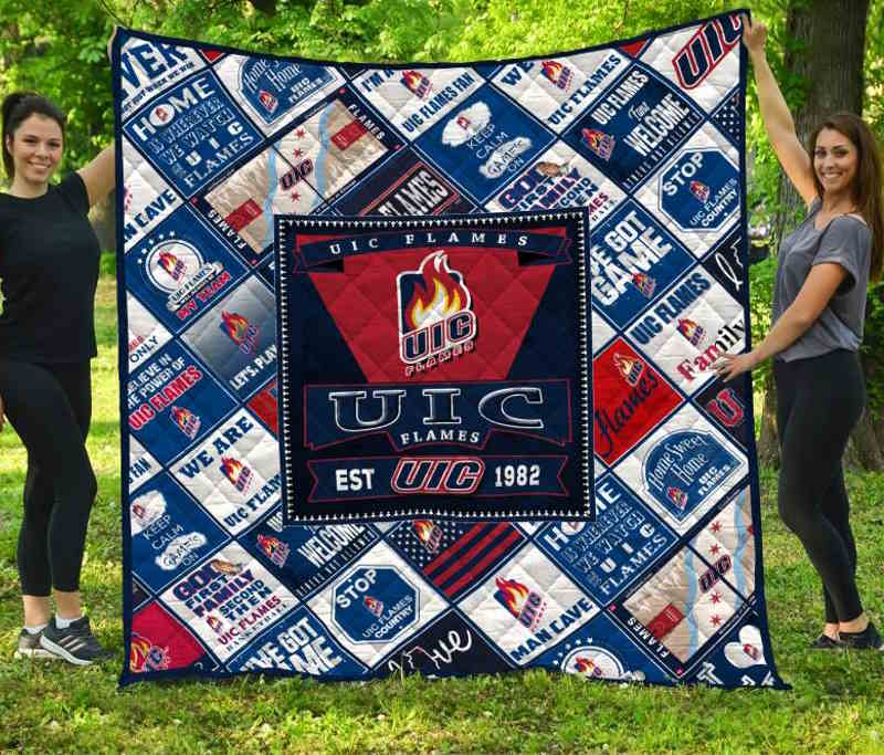 Uic Flames 3D Quilt Blanket