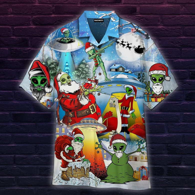 Alien And Santa Claus At Christmas Hawaiian Shirt