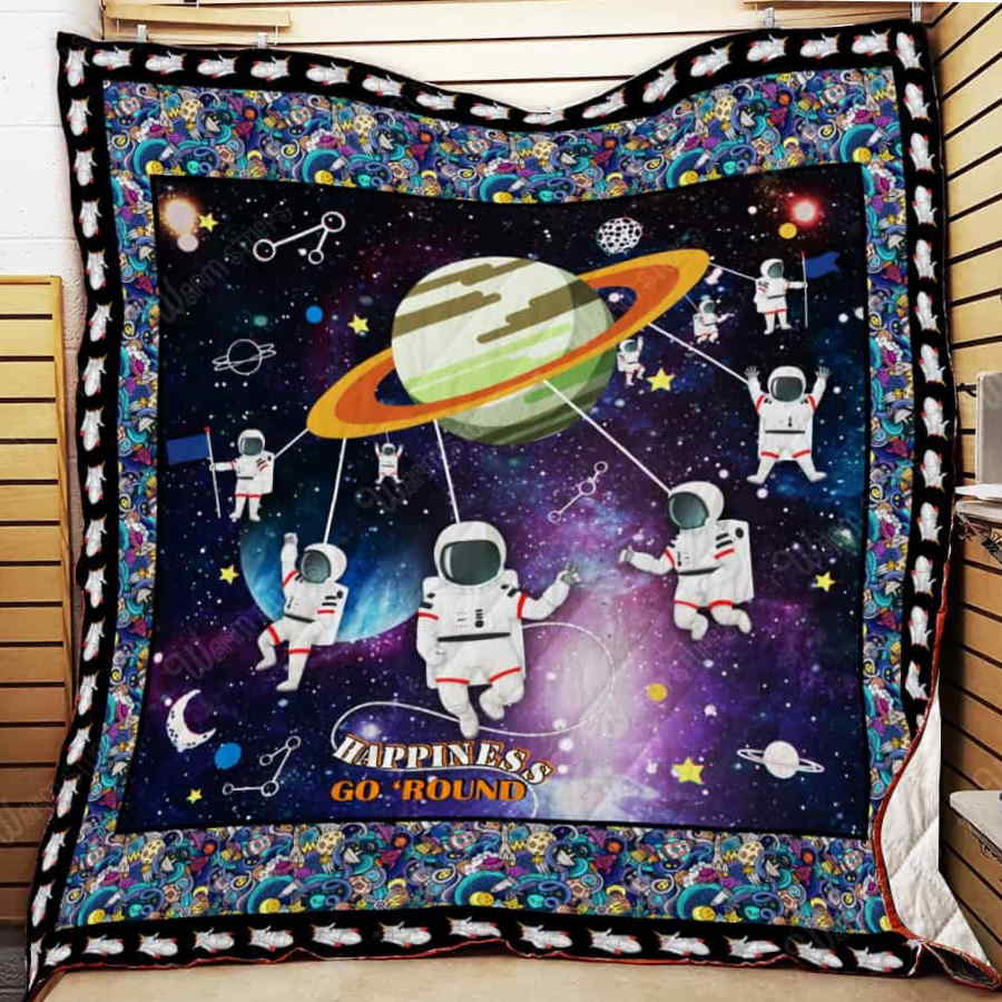 Astronaut Happiness Go ‘Round 3D Quilt Blanket