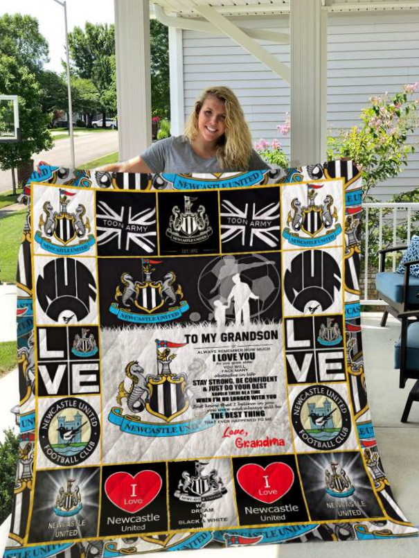 Newcastle United F.C To My Grandson Love Grandmom 3D Quilt Blanket