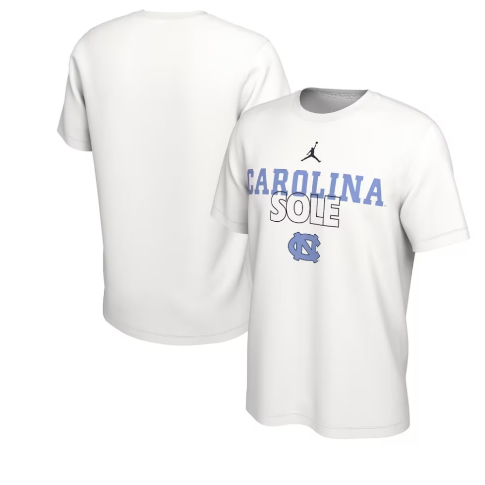 North Carolina Tar Heels On Court Bench T-Shirt