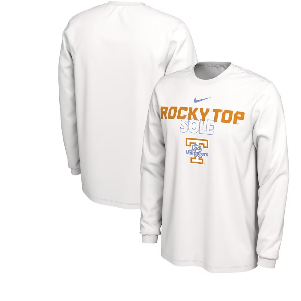 Tennessee Lady Vols On Court Long Sleeve T-Shirt