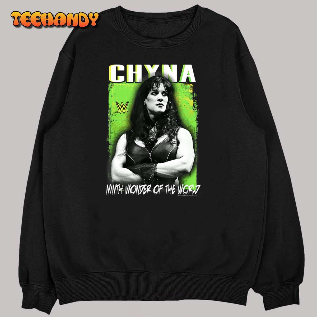 WWE Chyna Ninth Wonder Of The World Vintage Photo Portrait T-Shirt