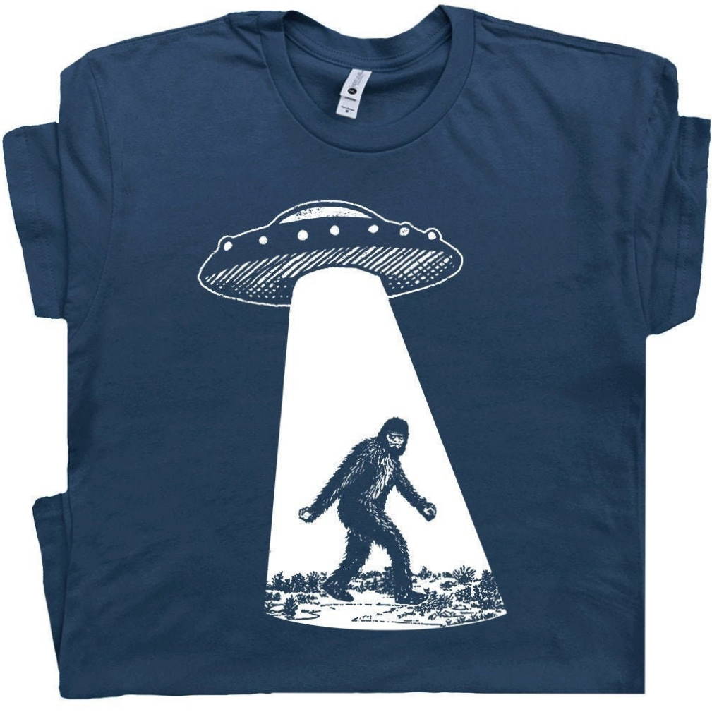 Alien Bigfoot Ufo Shirt Ufo Abduction T Shirt