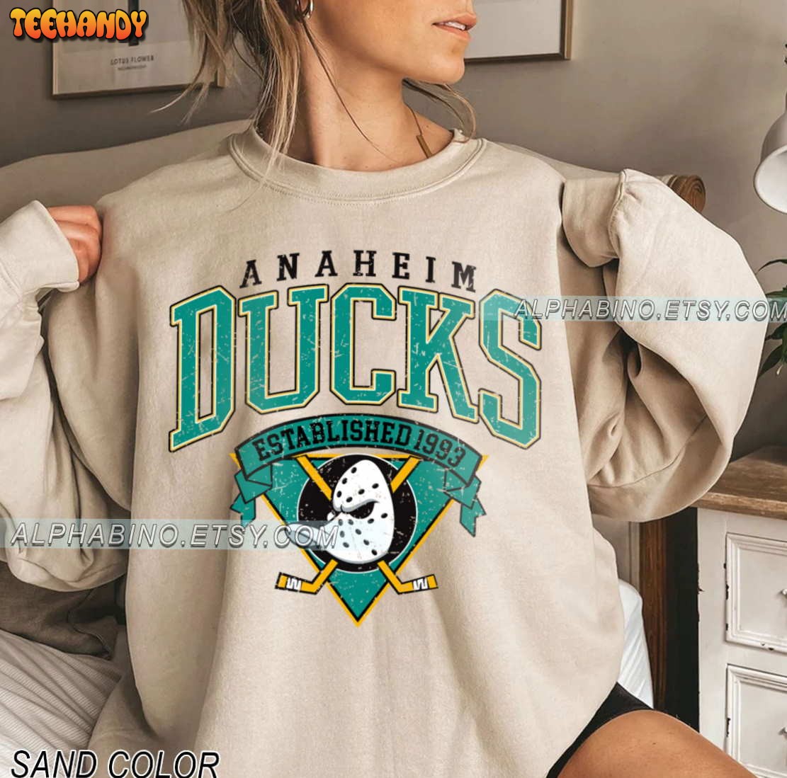 Anaheim Ducks Sweatshirt  Vintage Anaheim Hockey Fan Shirt