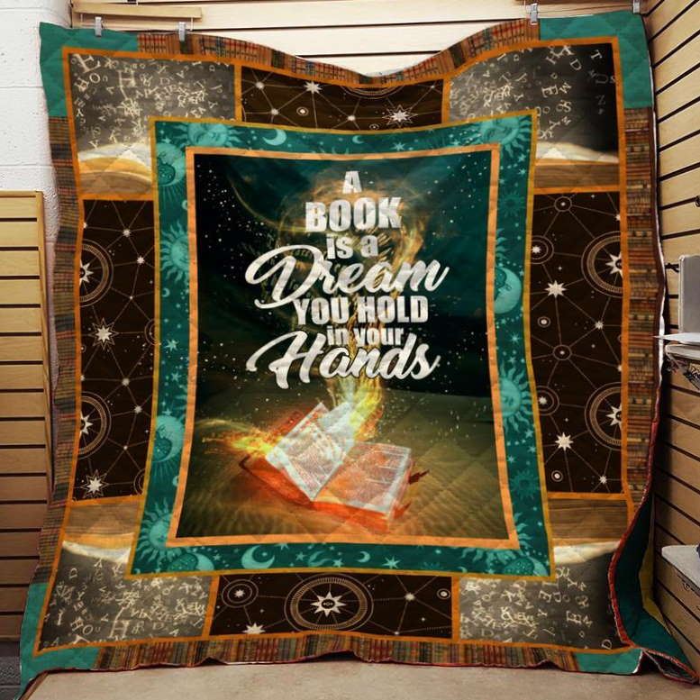 Book Dream In Your Hand 3D Customized Quilt Blanket