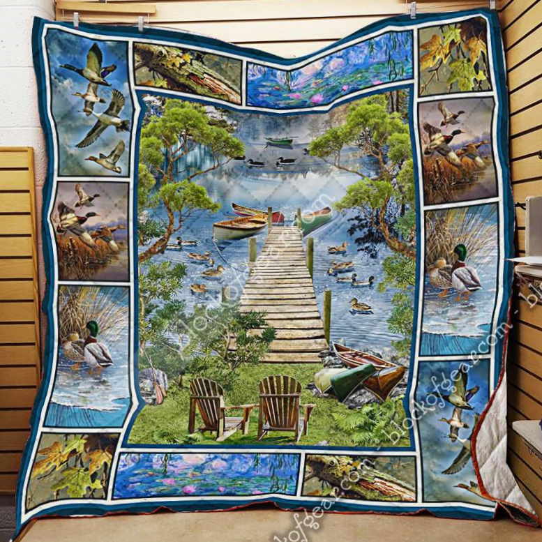 Lake Days 3D Quilt Blanket