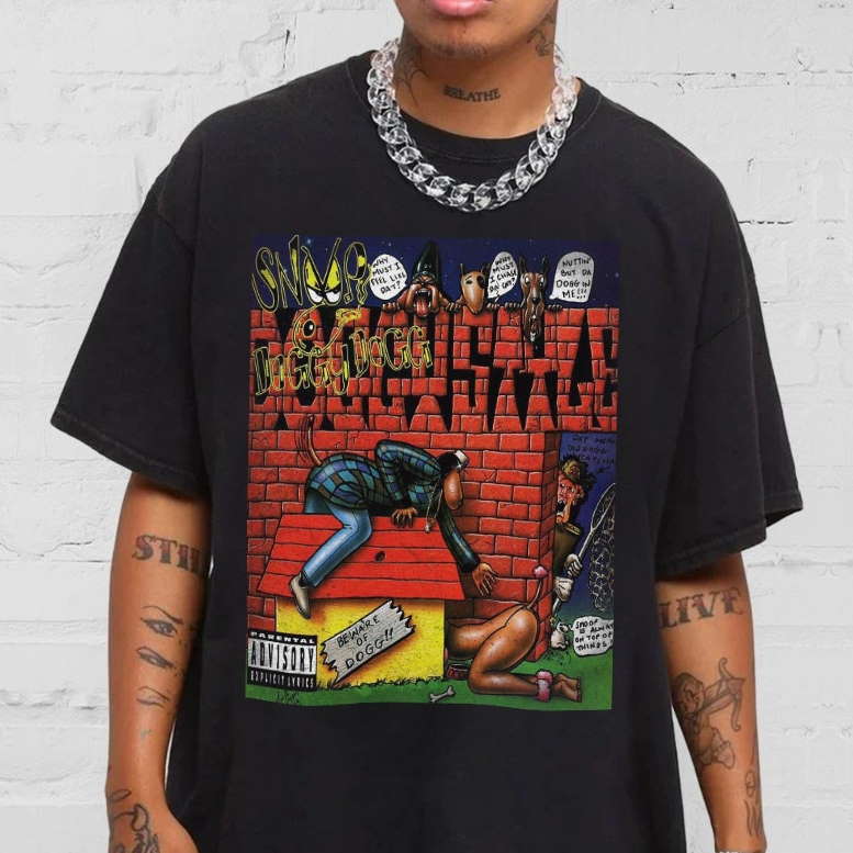 Red Snoop Dogg Comic Art Book  Retro Vintage 90s Hip Hop Sweatshirt