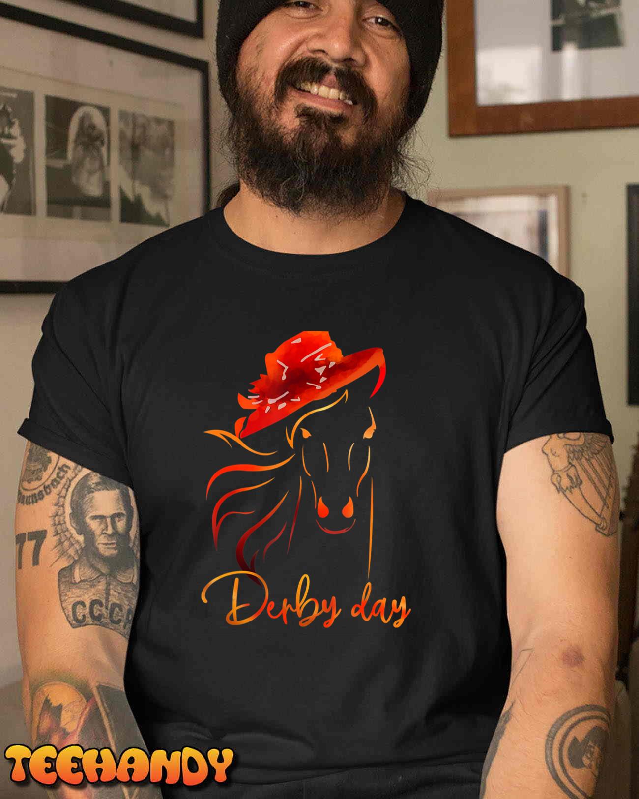 Talk Derby to meBig Hat Cool Derby Day  Horse Lover T-Shirt