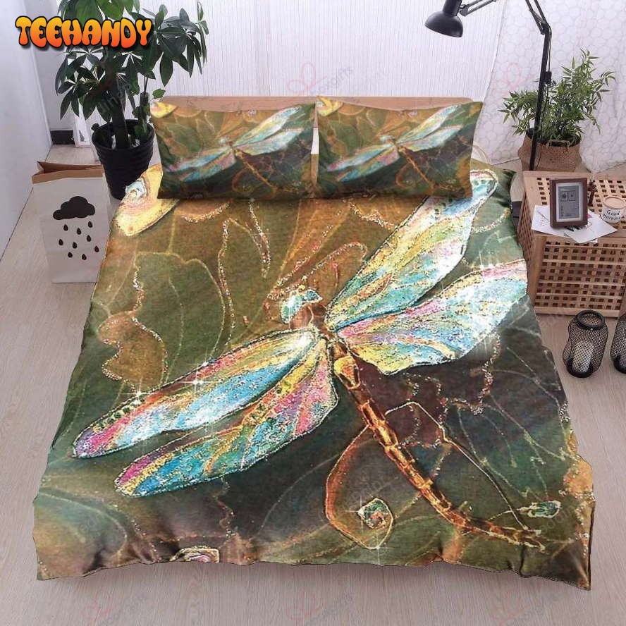 A Dragonfly Bedding Set