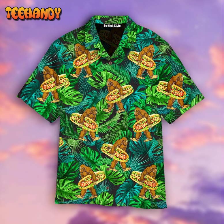 Bigfoot Love Eating Hot Dog Hawaiian Shirt