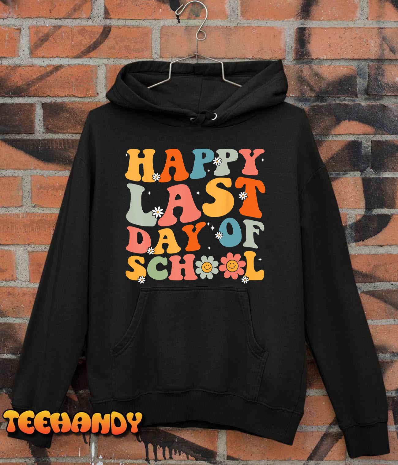 Groovy Happy Last Day Of School Teacher Student Graduation T-Shirt