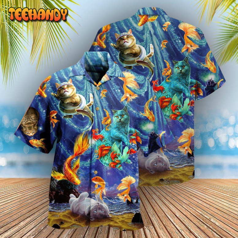 Cat Dream About Playing With Big Gold Fish Hawaiian Shirt