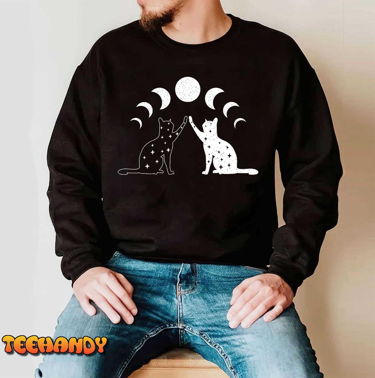 Cat Moon Vintage Witchy Cat Lovers And Celestial Enthusiasts T-Shirt