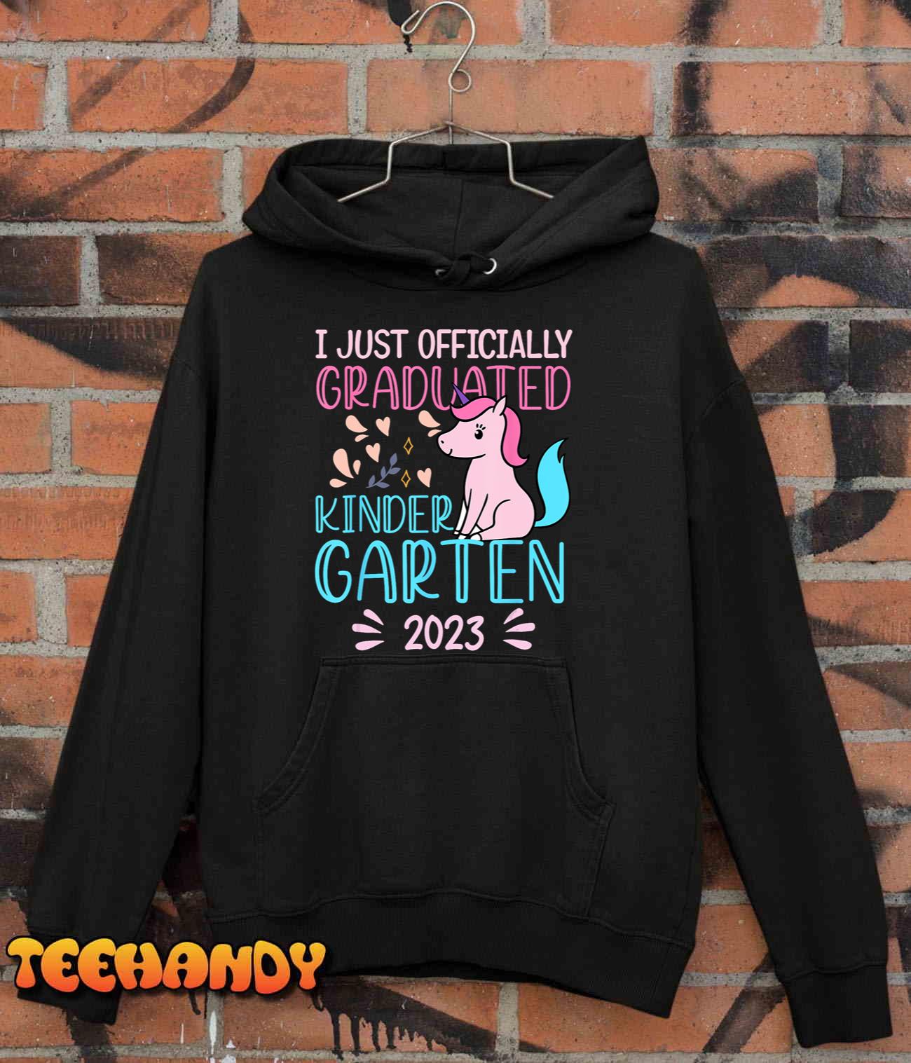 I Officially Graduated Kindergarten Graduation Class of 2023 T-Shirt