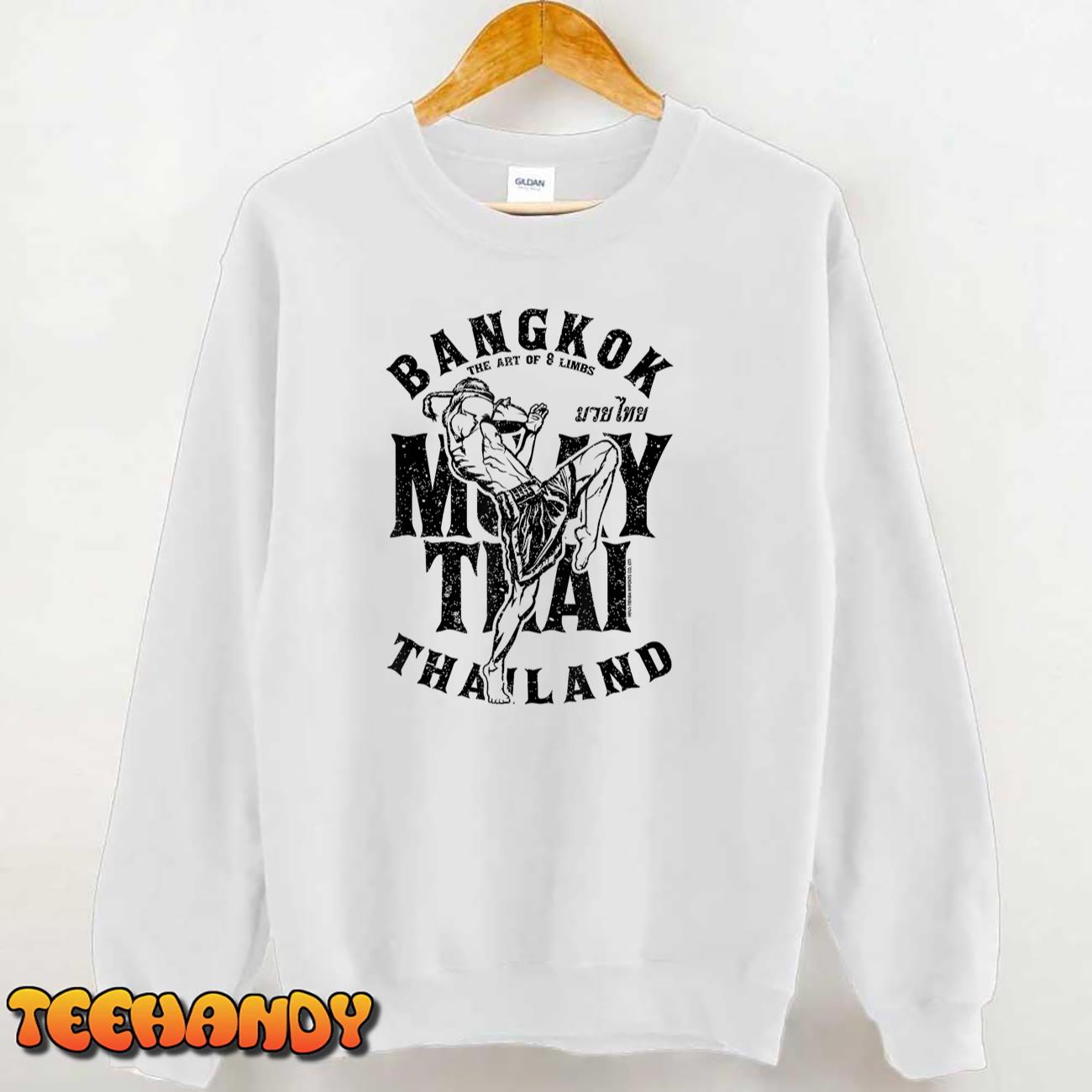 Muay Thai Kickboxing Bangkok Thailand Distressed Graphic T-Shirt