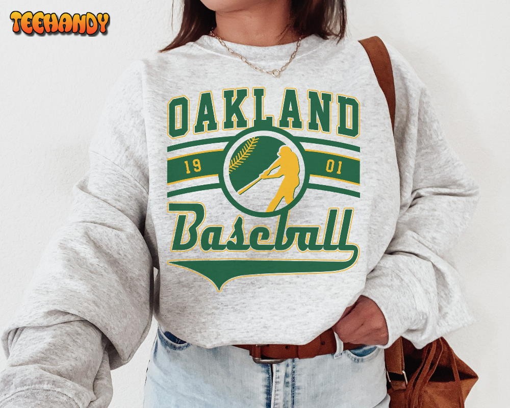 Vintage Oakland Athletic Crewneck Sweatshirt / Tshirt 