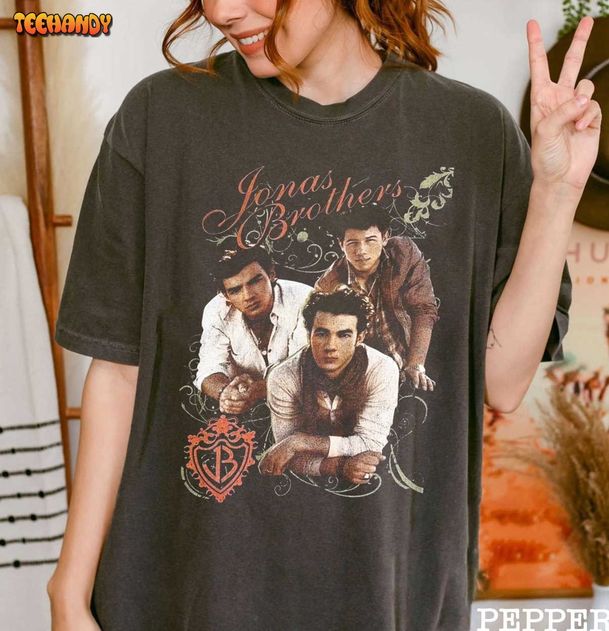 Jonas Brothers Vintage T-Shirt, Jonas Five Albums One Night Tour Hoodie