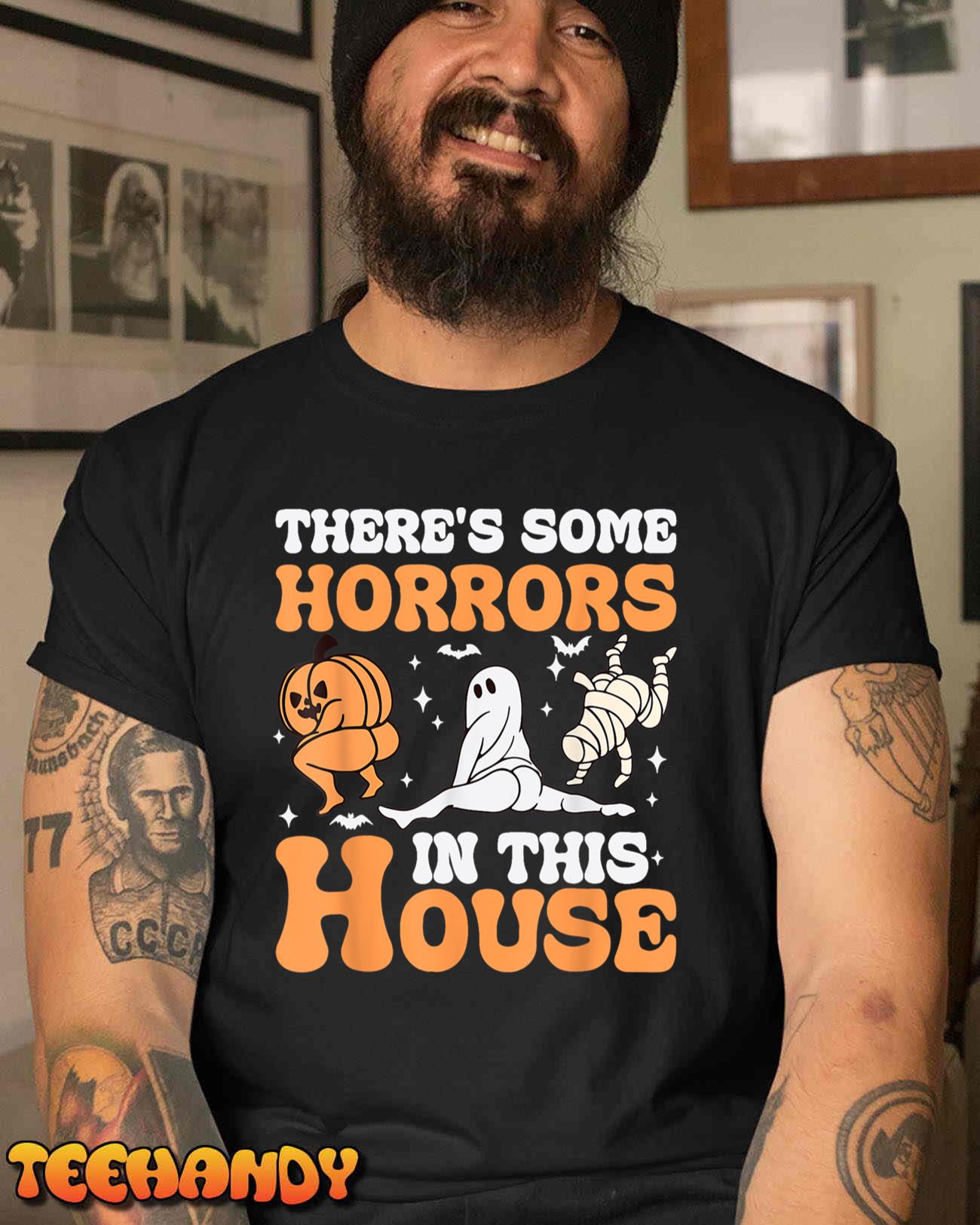 There’s Some Horrors In This House Halloween Ghost Pumpkin T-Shirt