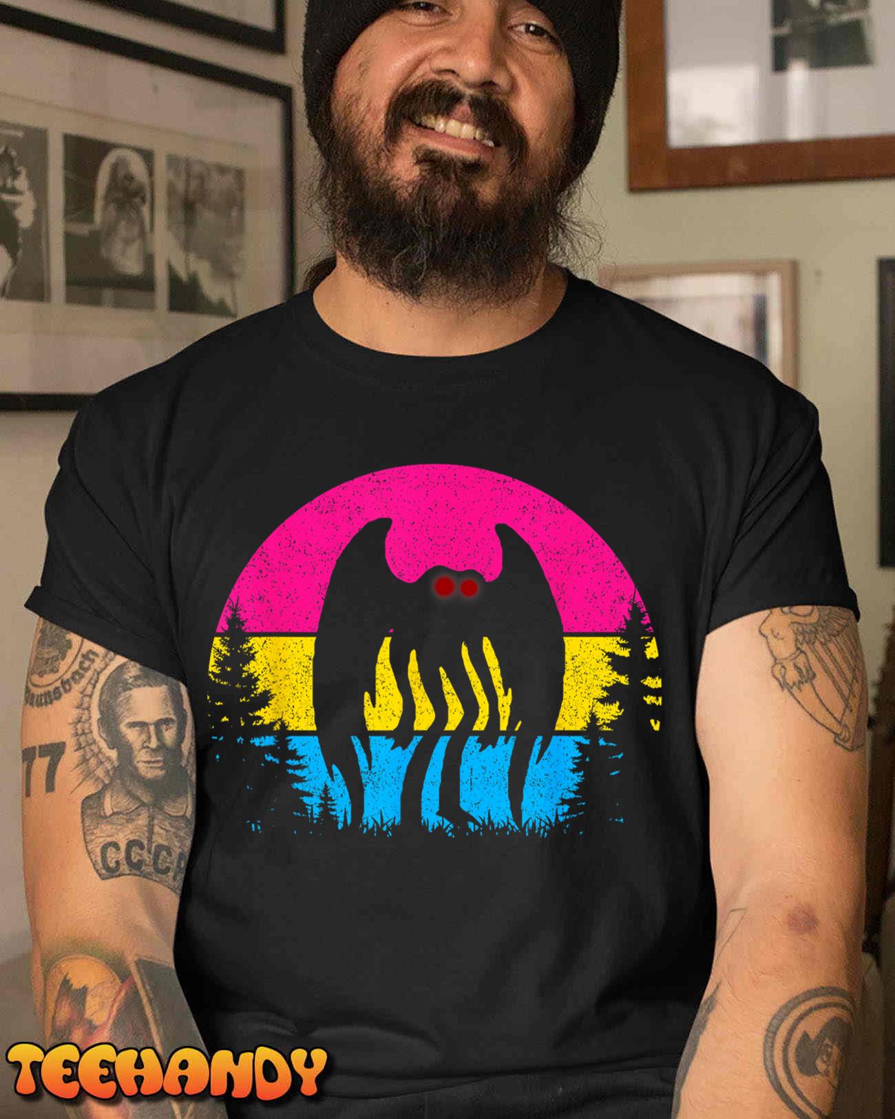 Retro Pan Mothman Pansexual Pride Point pleasant Cryptid T-Shirt